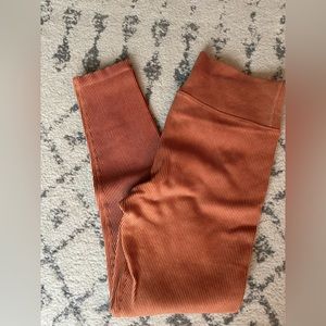 Aerie Offline Ribbed Seamless High Waisted Legging — Jupiter Brown